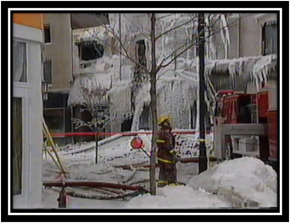 Les photos du feu du Centre Carleton en janvier 1999 Collection privée